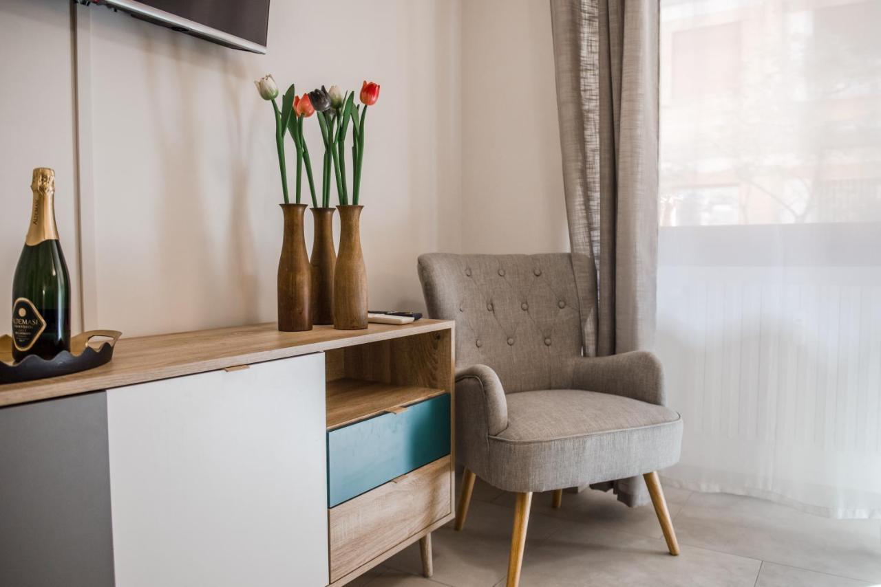 Casa 3 Santi, Your Contemporary Home In ローマ エクステリア 写真